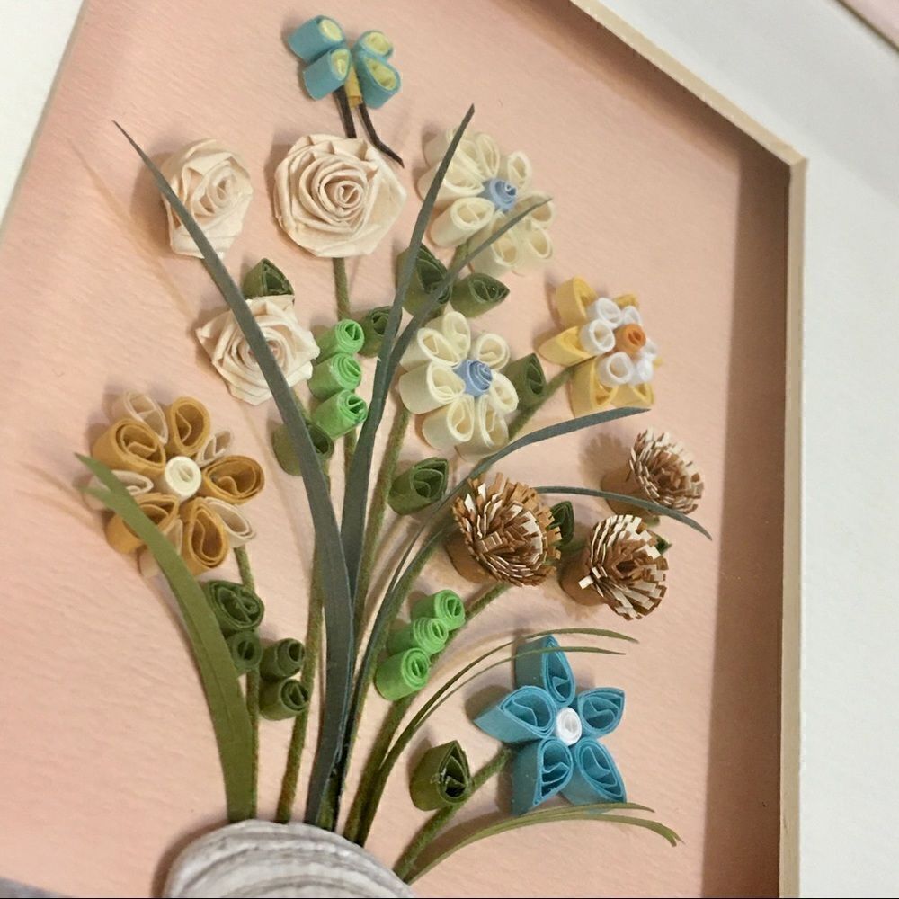 Quill Art Set Artist Signed Floral Shell Motif in Shadow Box - Picture 8 of 16